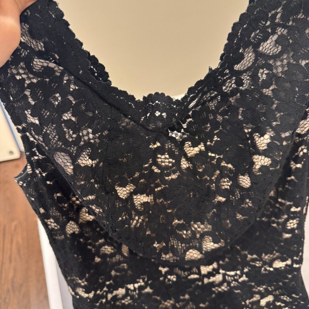 White House Black Market Black Floral Lace Sheath Dress Size 2 - Picture 4 of 5